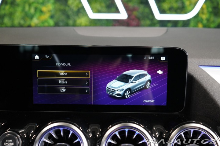 Mercedes-Benz GLA 250*4M*AMG*PANO*LED*ZÁRUK 2021