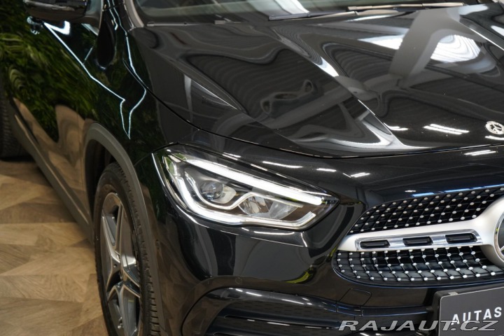 Mercedes-Benz GLA 250*4M*AMG*PANO*LED*ZÁRUK 2021