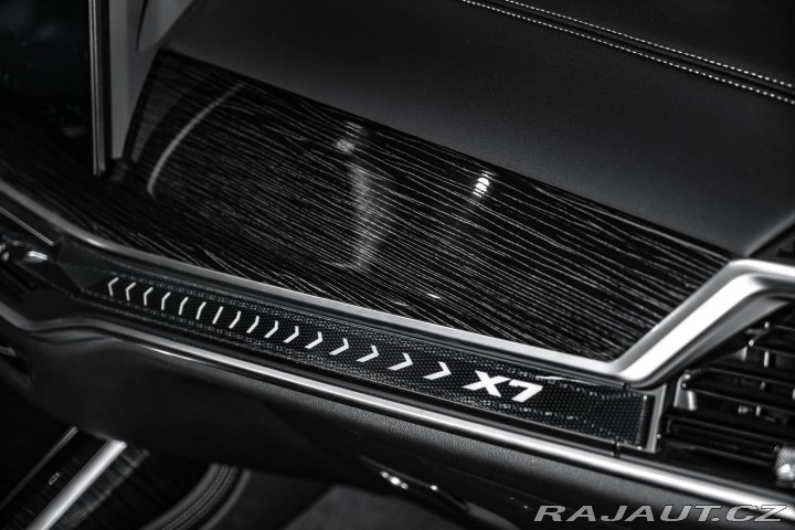 BMW X7 40D PANORAMA/M PAKET/HUD 2023