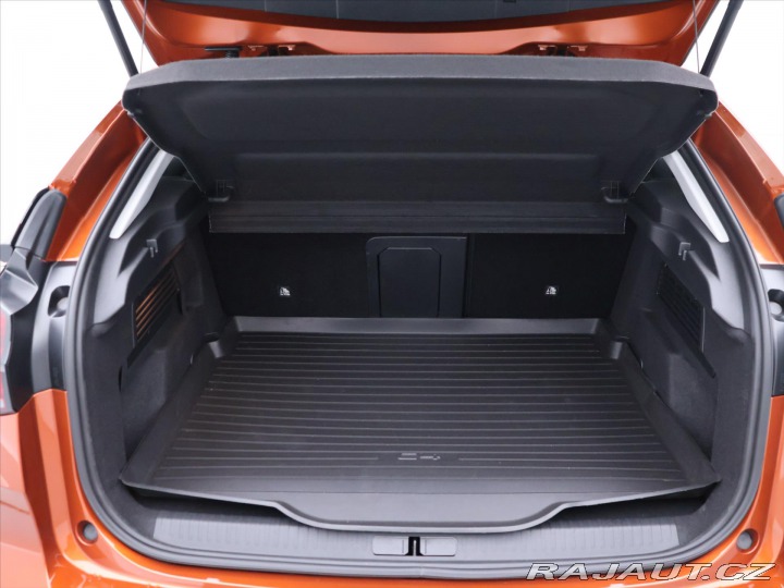 Citroën C4 1,2 PT 96kW Shine Aut Kůž 2022