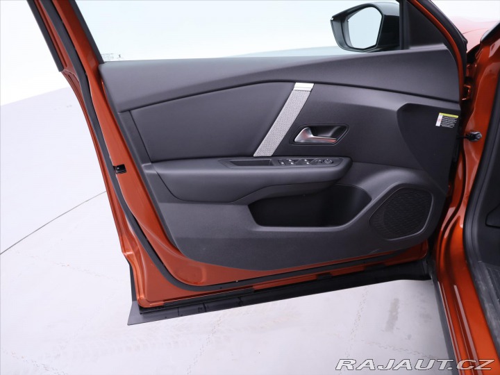 Citroën C4 1,2 PT 96kW Shine Aut Kůž 2022