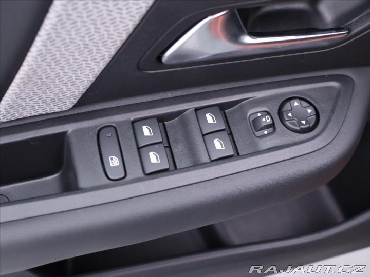 Citroën C4 1,2 PT 96kW Shine Aut Kůž 2022