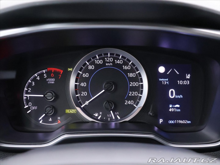 Toyota Corolla 1,8 HB Active Aut. DPH CZ 2022