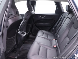 Volvo XC60 2,0 145 kW D4 AWD Momentu 2021