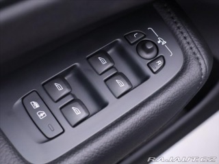 Volvo XC60 2,0 145 kW D4 AWD Momentu 2021