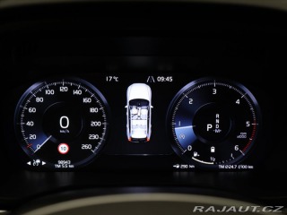 Volvo XC60 2,0 145 kW D4 AWD Momentu 2021