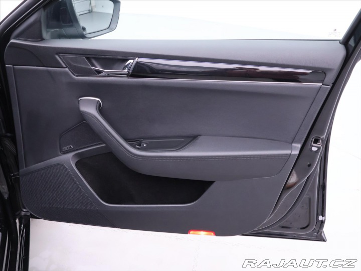 Škoda Superb 2,0 TDI 110kW DSG L&K 2023