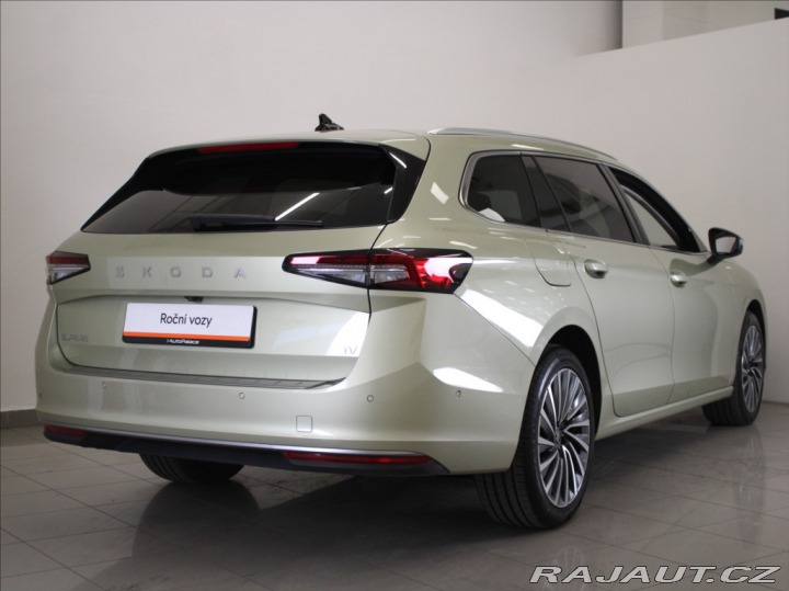 Škoda Superb 1,5 TSi PHEV L&K 1 81 2025
