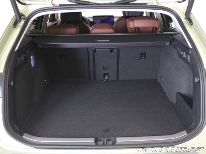 Škoda Superb 1,5 TSi PHEV L&K 1 81 2025