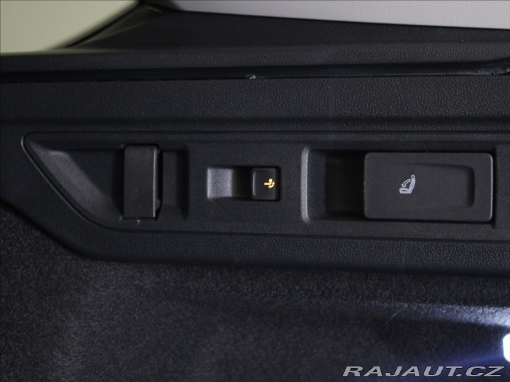 Škoda Superb 1,5 TSi PHEV L&K 1 81 2025