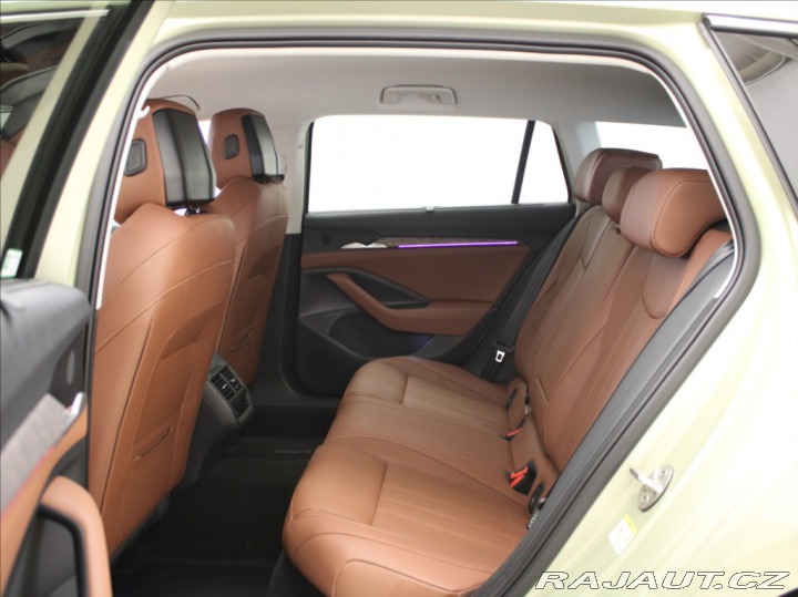 Škoda Superb 1,5 TSi PHEV L&K 1 81 2025