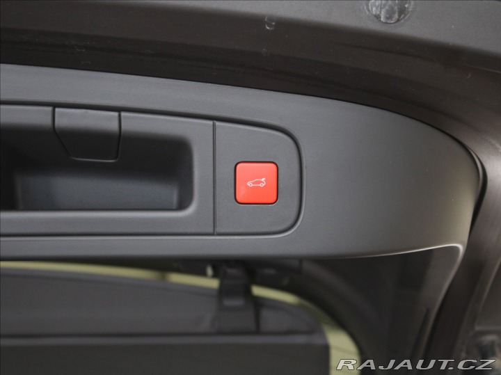 Citroën Ostatní modely C5 X 1,6 PureTech 133kW Shine 2022