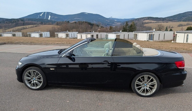 BMW 3 3,0   325i (E93) – 6válců