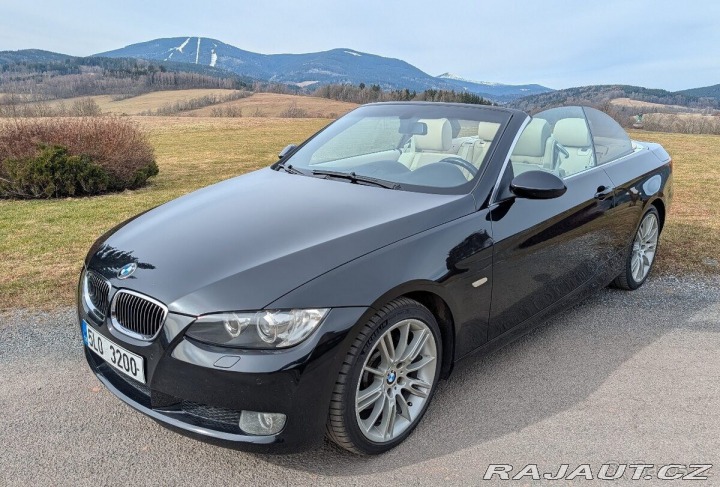 BMW 3 3,0   325i (E93) – 6válců 2007
