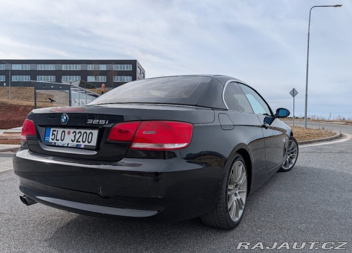 BMW 3 3,0   (E93) – 3.0L 6válců 2007