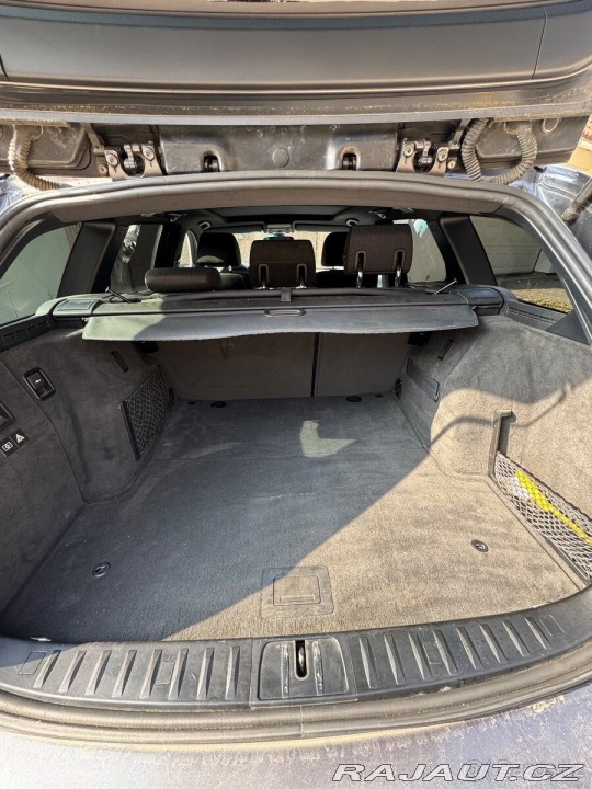 BMW 3 2,5   e91 325i160Kw 2007