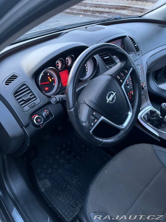 Opel Insignia 1,9   Auto na prodej 2009