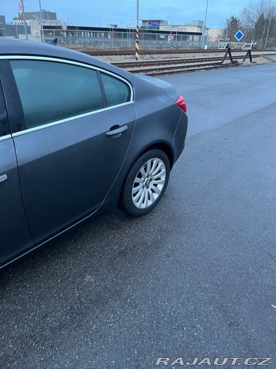 Opel Insignia 1,9   Auto na prodej 2009