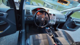 Volkswagen Touran 2,0 2009