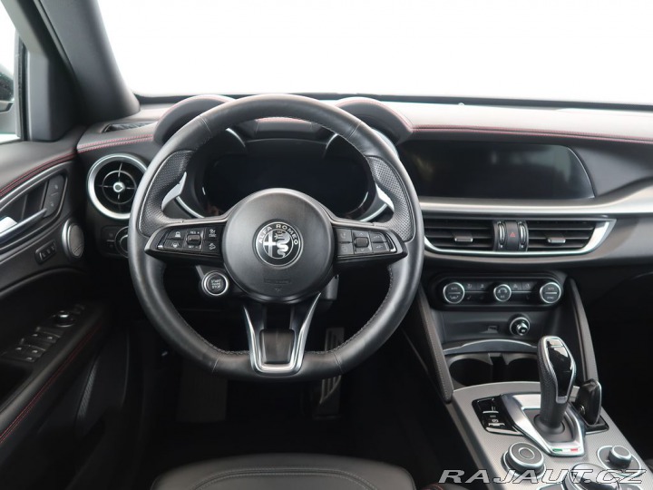 Alfa Romeo Stelvio 2.0TURBO,CZ,1Maj,ITALIANO 2025