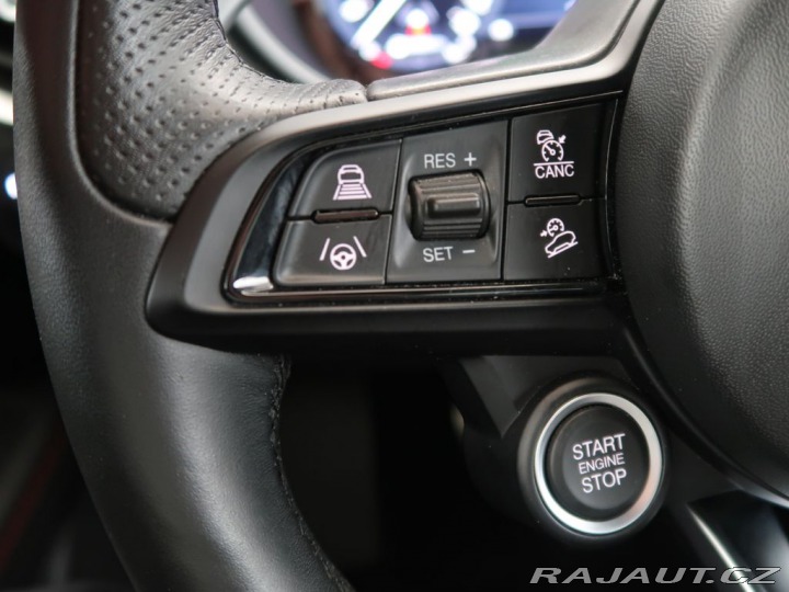 Alfa Romeo Stelvio 2.0TURBO,CZ,1Maj,ITALIANO 2025