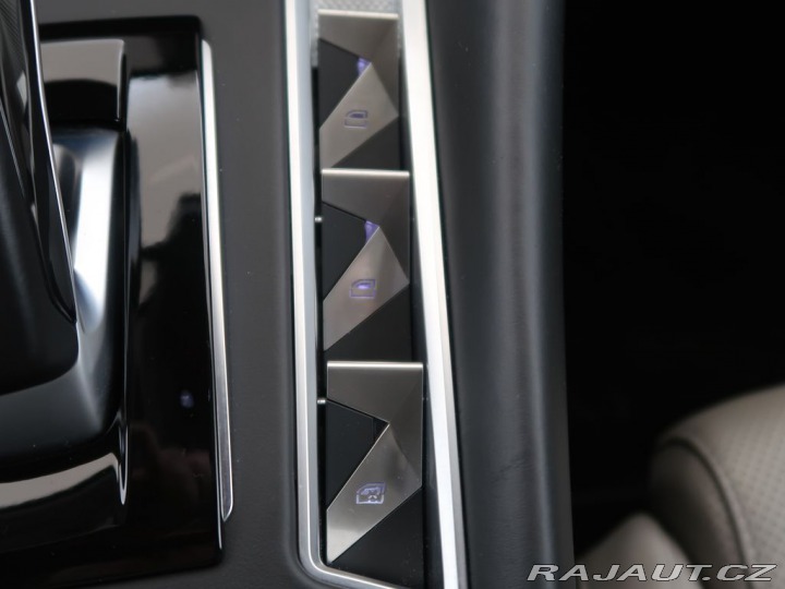 Ostatní značky Ostatní modely DS Automobiles DS9 E-TENSE,CZ,1Maj,OPERA,AT8 1800