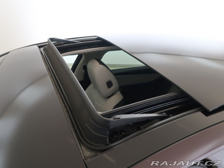 Ostatní značky Ostatní modely DS Automobiles DS9 E-TENSE,CZ,1Maj,OPERA,AT8 1800