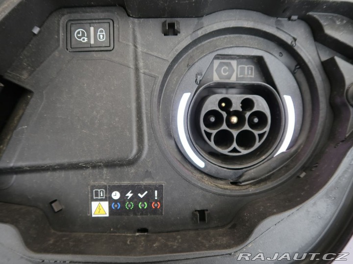 Ostatní značky Ostatní modely DS Automobiles DS9 E-TENSE,CZ,1Maj,OPERA,AT8 1800