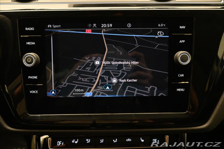 Volkswagen Touran 2,0 TDI 110kW DSG 7Míst Z 2020