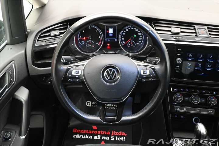 Volkswagen Touran 2,0 TDI 110 KW DSG 7 MÍST 2021