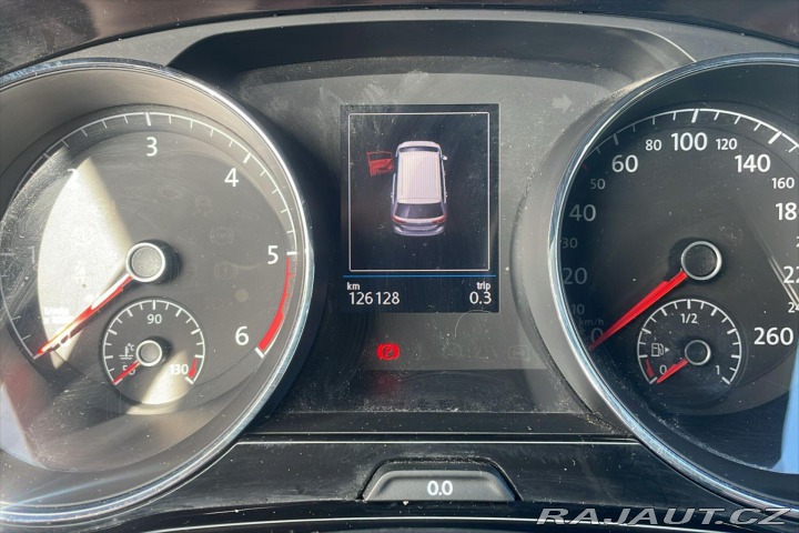 Volkswagen Touran 2,0 TDI 110KW DSG 7 MÍST 2021