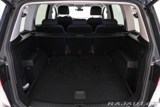 Volkswagen Touran 2,0 TDI 110 KW DSG 7 MÍST 2021