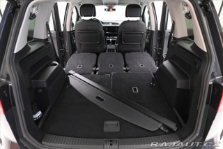 Volkswagen Touran 2,0 TDI 110 KW DSG 7 MÍST 2021
