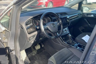 Volkswagen Touran 2,0 TDI 110KW DSG 7 MÍST 2021