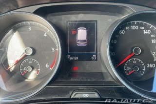 Volkswagen Touran 2,0 TDI 110KW DSG 7 MÍST 2021