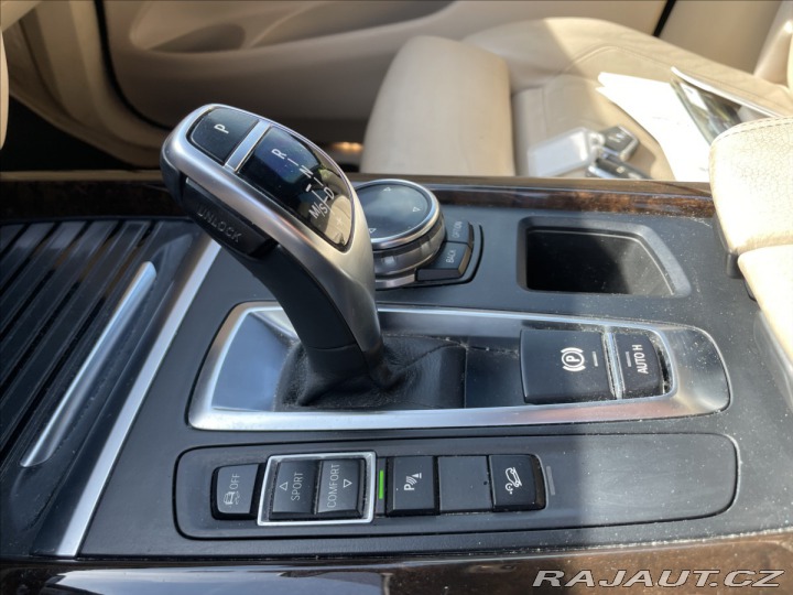 BMW X5 3,0 xDrive30d DPH vynikaj 2013