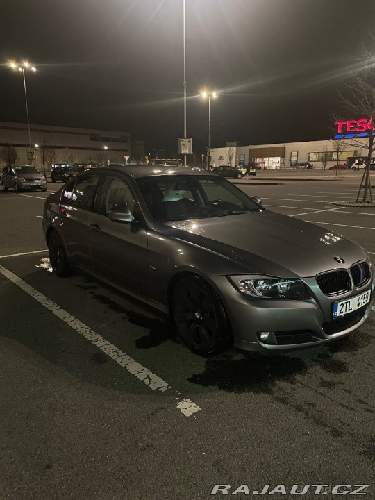 BMW 3 2,0 E90 318d r.v. 2009 2009