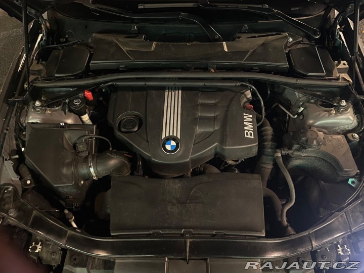 BMW 3 2,0 E90 318d r.v. 2009 2009