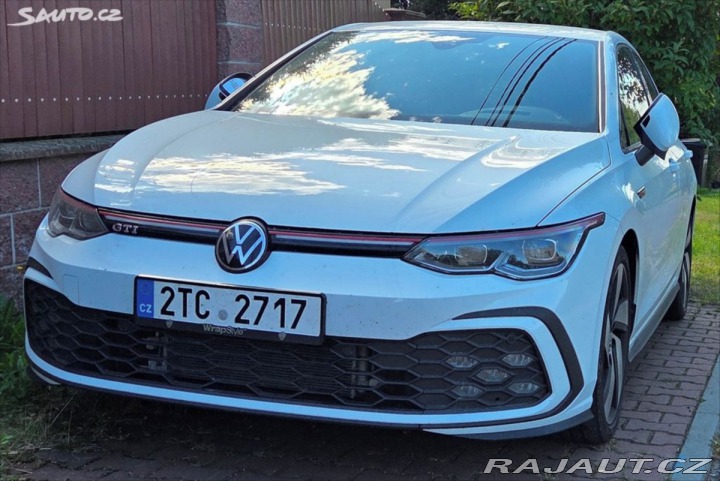 Volkswagen Golf 2,0   VW Golf 8 GTI 2022