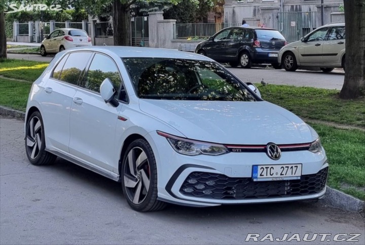Volkswagen Golf 2,0   VW Golf 8 GTI 2022