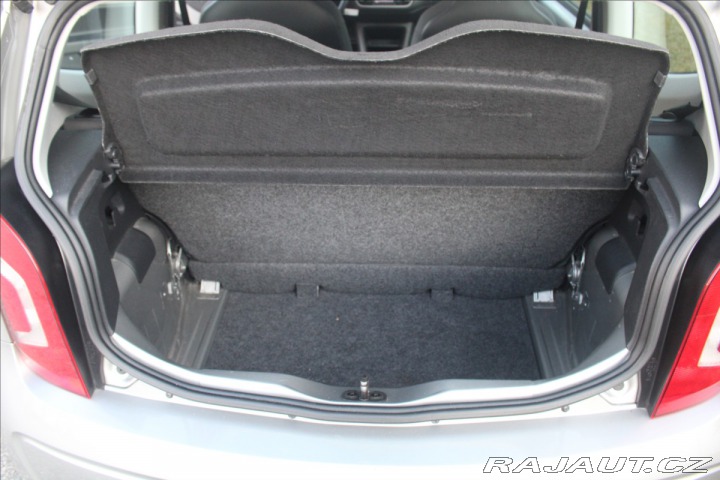 Volkswagen up! 1,0 2014