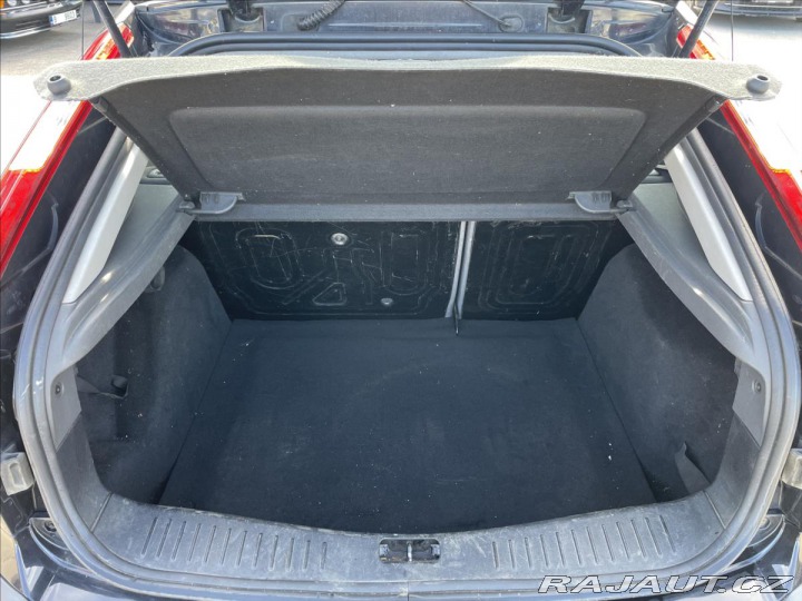 Ford Focus 1,6 i 74kW Klima*Po servi 2006