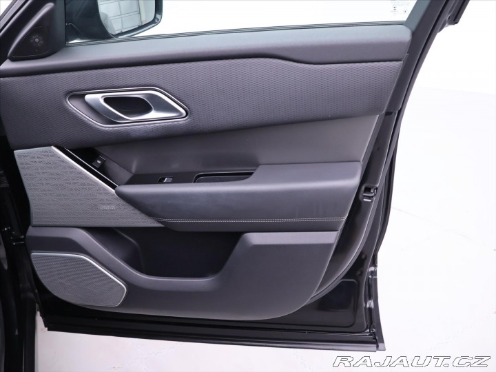 Land Rover Range Rover Velar 2,0 D200 SD4 150kW AWD Ků 2021