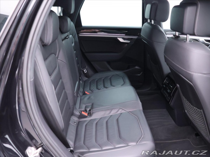 Volkswagen Touareg 3,0 R-Line Tiptronic CZ D 2021