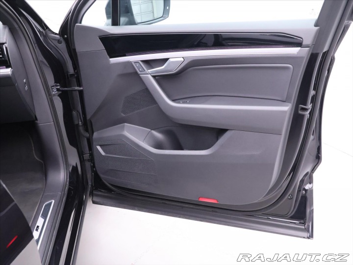 Volkswagen Touareg 3,0 TDI 210kW R-Line Tipt 2021