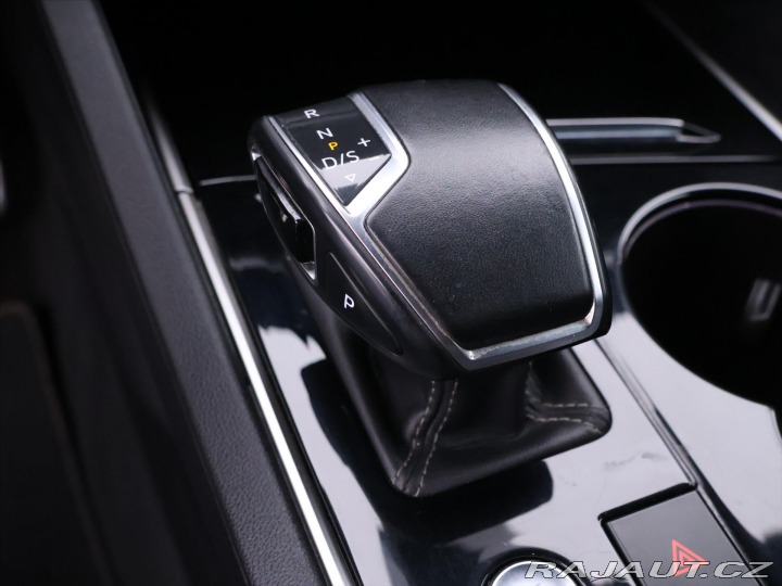 Volkswagen Touareg 3,0 TDI 210kW R-Line Tipt 2021