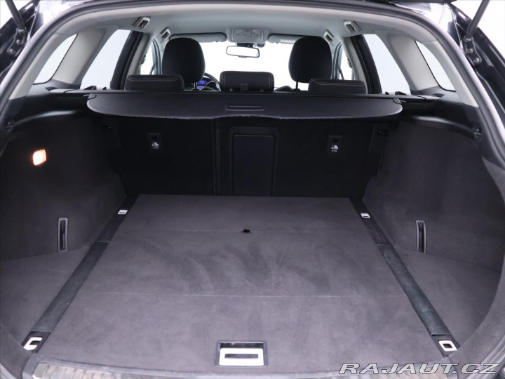 Toyota Avensis 2,0 D-4D 105kW Navi LED T 2016