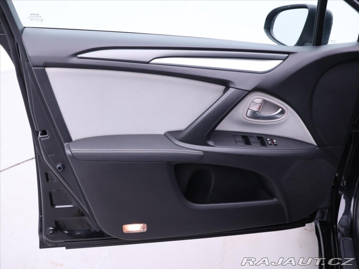 Toyota Avensis 2,0 D-4D 105kW Navi LED T 2016