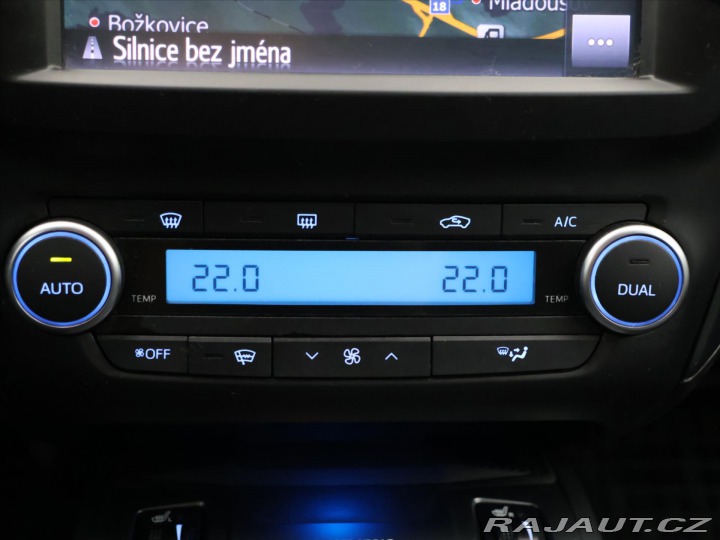 Toyota Avensis 2,0 D-4D 105kW Navi LED T 2016