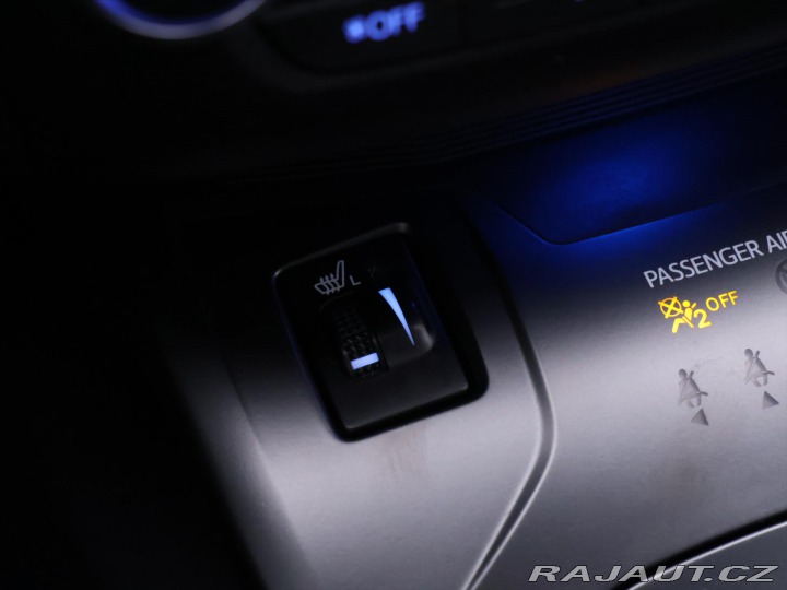 Toyota Avensis 2,0 D-4D 105kW Navi LED T 2016